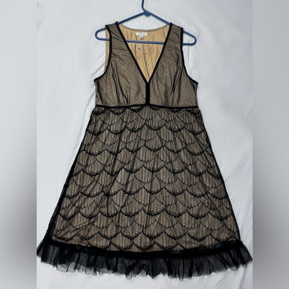 BRAND NEW Max Studio Lace Art Deco Tan & Black Lace Dress Size XL